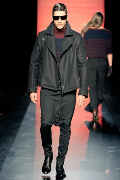 Look 22